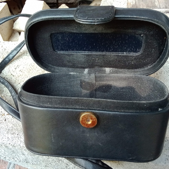 Diamicci Crossbody Handbag - Picture 4 of 7